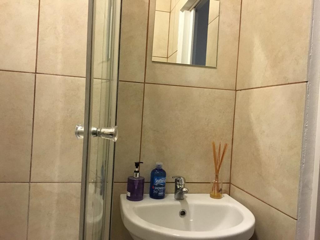 The Lighthouse Guesthouse Велком Екстериор снимка