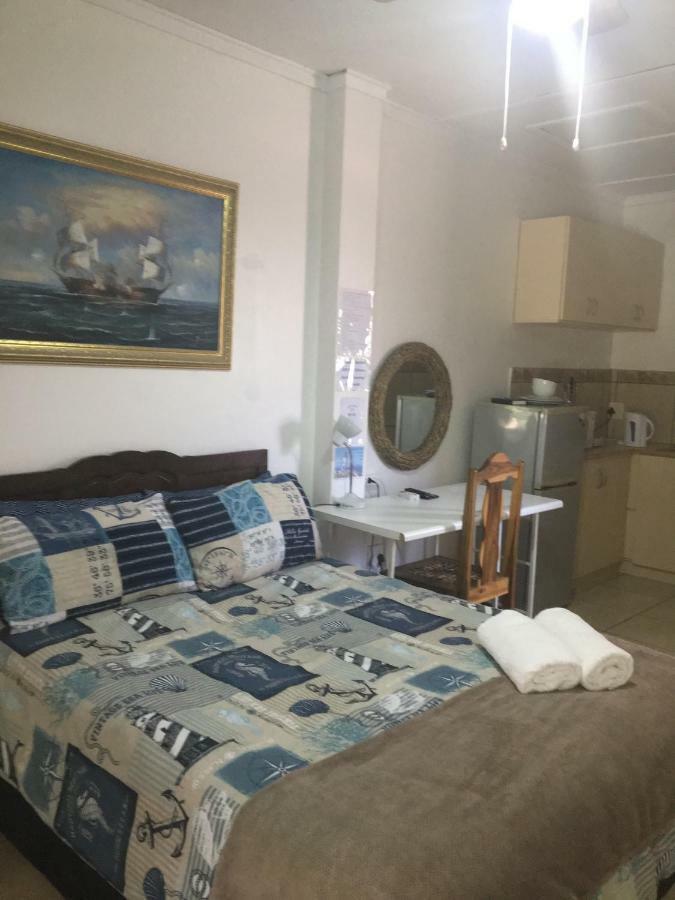 The Lighthouse Guesthouse Велком Екстериор снимка